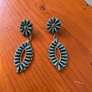 Vintage Zuni 2” drop sterling turquoise needlepoint earrings stamped